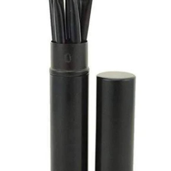 Travel 5pcs. Eye Shadow brush set with tube cylinder. - Picture 3 of 3